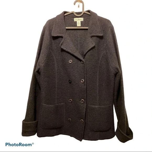 Vintage L.L. Bean Navy 100 percent Wool Blazer - Picture 12 of 12